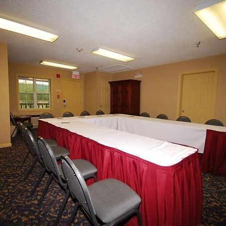Newbury Inn Brookfield エクステリア 写真
