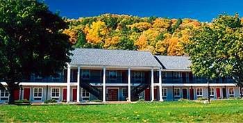 Newbury Inn Brookfield エクステリア 写真